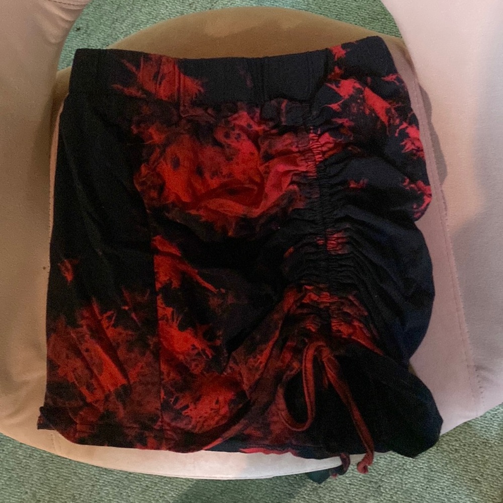 black and red tie dye mini skirt